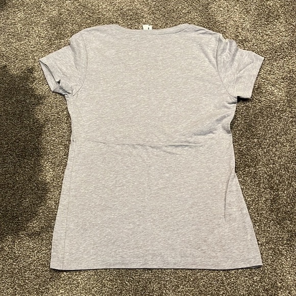 Clearwater Beach T-shirt in great condition Size large. Fits more like medium. - Picture 4 of 4